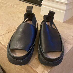 Women’s Black Sandals